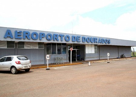 Alan Guedes assina contrato com Infraero para agilizar operação do aeroporto