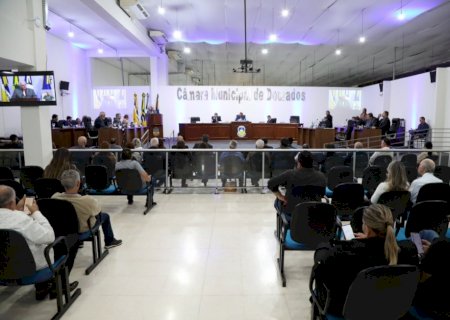 Câmara de Dourados conclui votação da LDO e aprova outros 16 projetos de lei